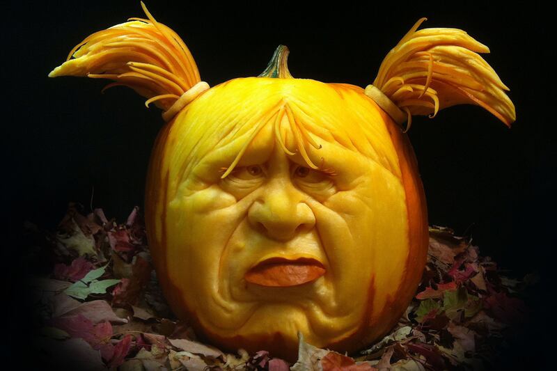 galleries/2011/10/28/amazing-pumpkin-carvings-photos/pumpkin-carvings-5_fr1ewf