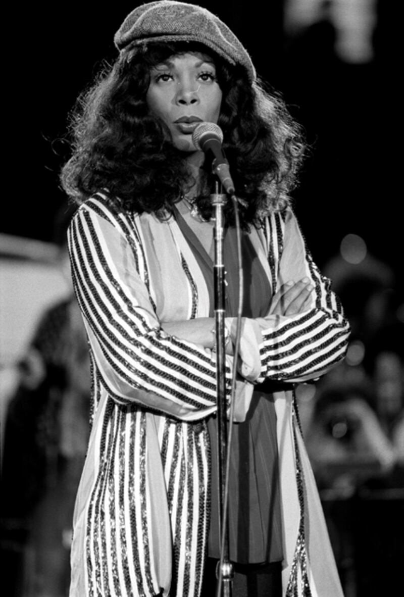 galleries/2012/05/17/donna-summer-photos-of-her-wild-disco-fashions/donna-summer-fashion-icon-06_vkbxp9