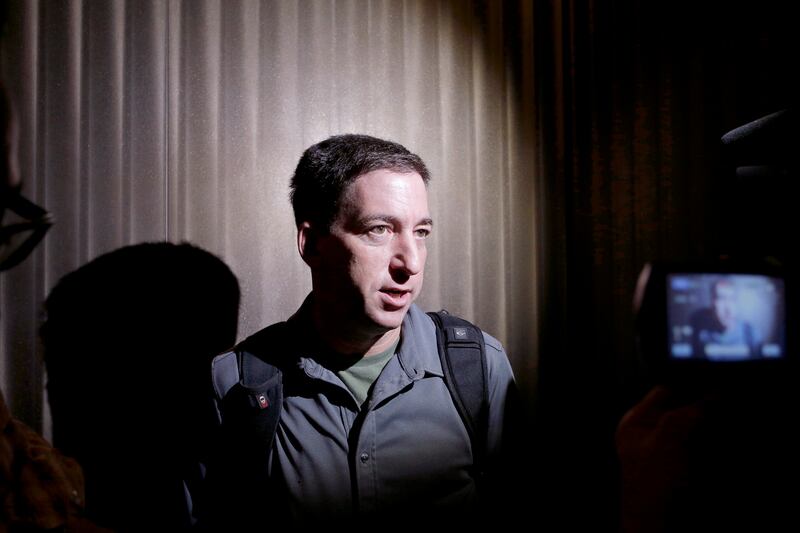 articles/2013/06/25/greenwald-snowden-s-files-are-out-there-if-anything-happens-to-him/130625-lake-snowden-plan-b-greenwald-tease_klj6se