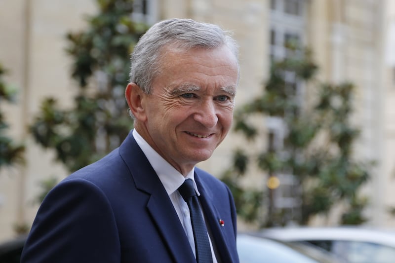 articles/2013/03/29/bernard-arnault-gets-an-obe-pope-francis-shoes-spurr-massive-speculation/bernard_arnault_fashion_cheeat_sheet_xy5op6