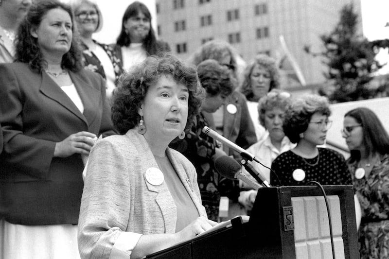 galleries/2012/08/23/roe-v-wade-to-planned-parenthood-the-history-of-abortion-rights-in-america-photos/abortion-timeline-1991_hpj5vo