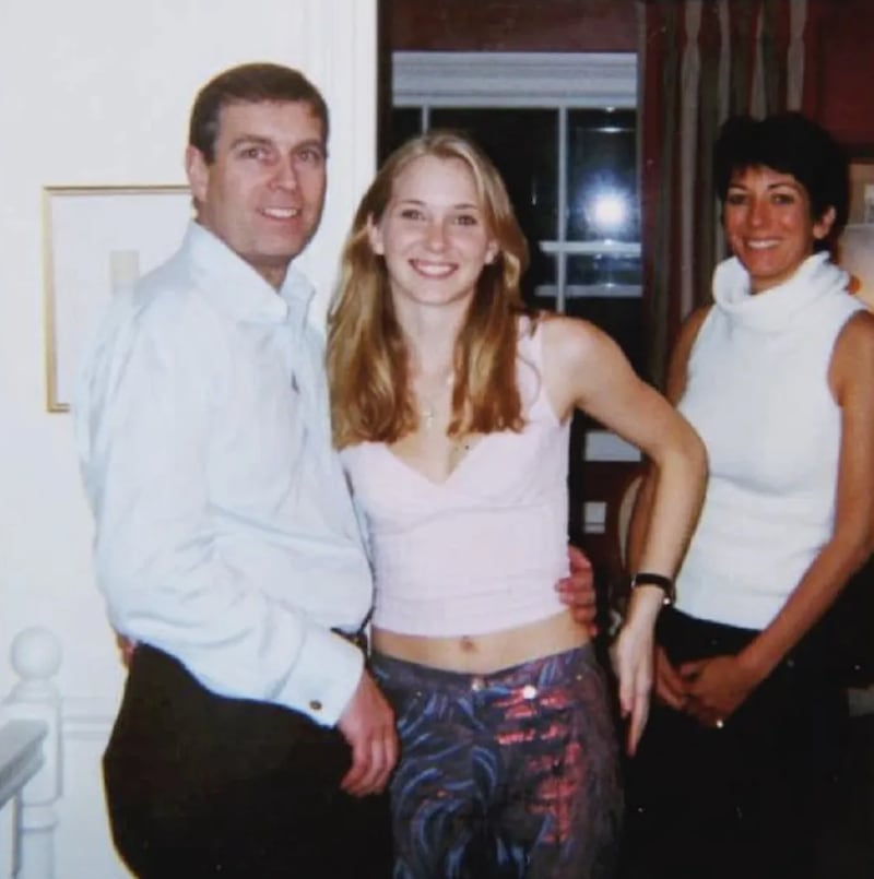 Prince Andrew with Virginia Giuffre (c) and Ghislaine Maxwell.