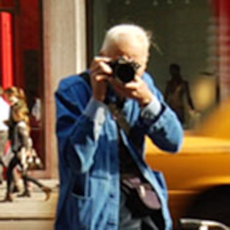 articles/2010/03/22/knowing-bill-cunningham/gefter-bill-cunningham_89220_fe92m7