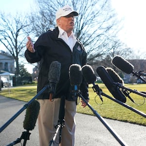 190110-trump-presser-speed-read-hero_jcqfx0