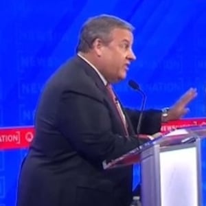 Chris Christie and Vivek Ramaswamy argue at NewsNation debate.