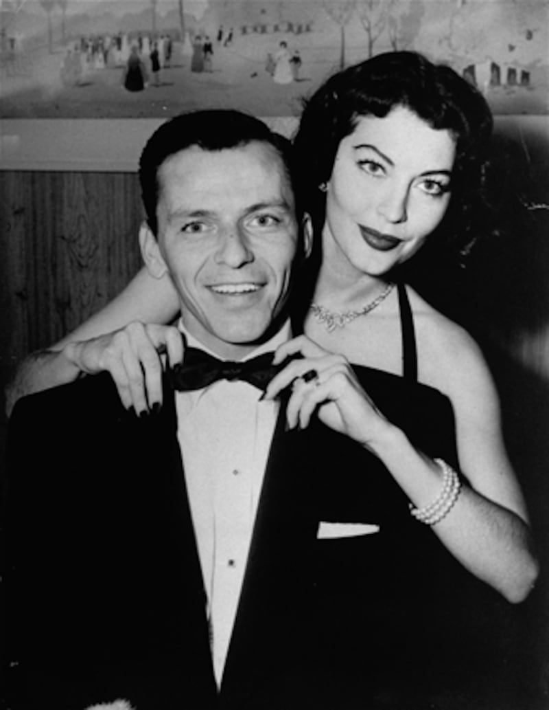 galleries/2010/11/03/frank-sinatra-s-life-and-loves/frank-sinatra-addition-8_igbbh9