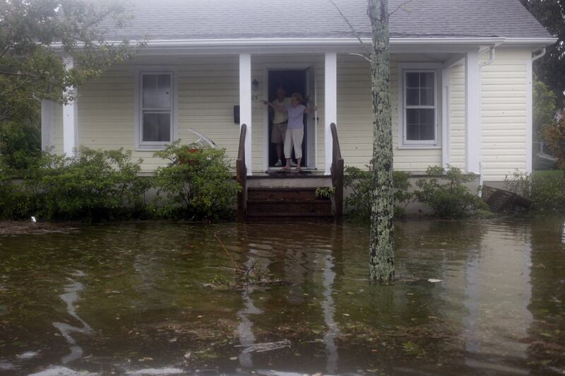 galleries/2011/08/26/hurricane-irene-photos/hurricane-irene-flooding-morehead-nc-photos_mlznwc