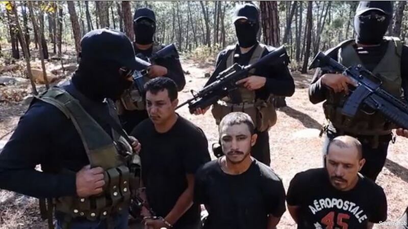 articles/2016/03/26/fighting-mexico-s-new-super-cartel/160325-kryt-cartel-land-embed3_svopxy