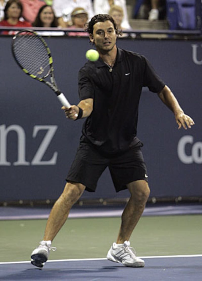 galleries/2009/09/02/a-list-tennis-aces/celebrity-tennis-players---gavin-rossdale_pkptcu