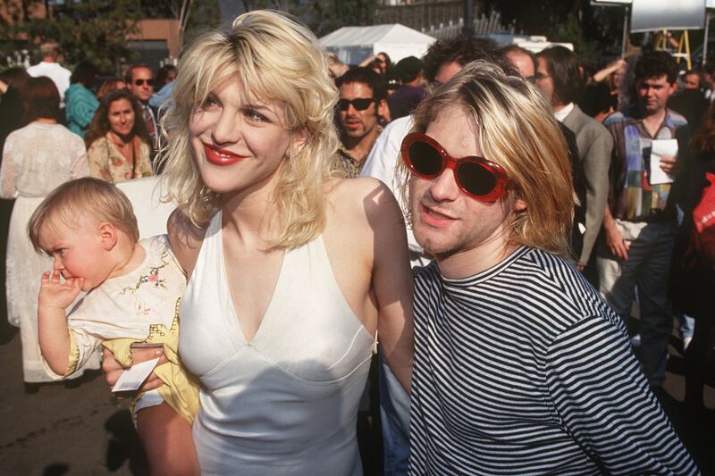 articles/2014/03/04/the-moment-kurt-cobain-met-courtney-love/140303-cobain-book-tease_kpz5iy