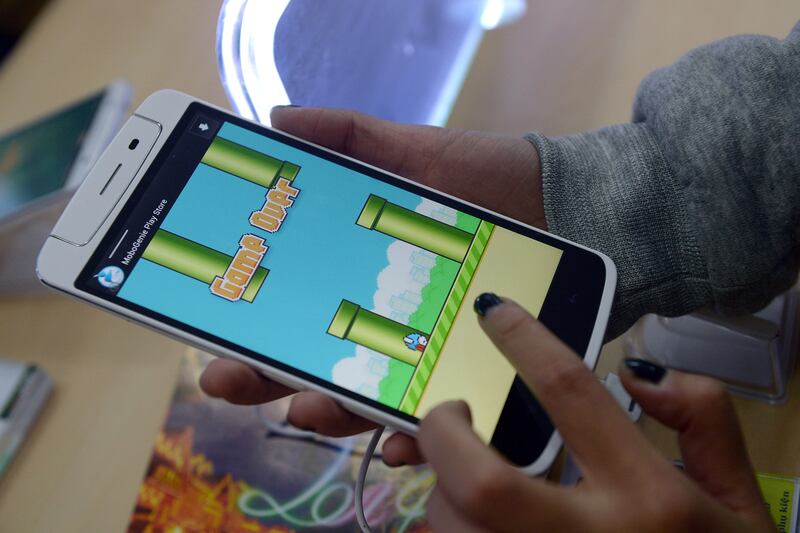 articles/2014/02/10/an-iphone-with-flappy-bird-was-selling-for-100-000-on-ebay/140210-flappy-bird-tease_ft4q2u