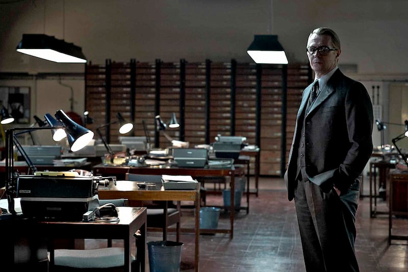 articles/2011/12/11/tinker-tailor-soldier-spy-almost-perfect-but-for-the-politics/tinker-tailor-solider-spy-roberts_mzs5ri