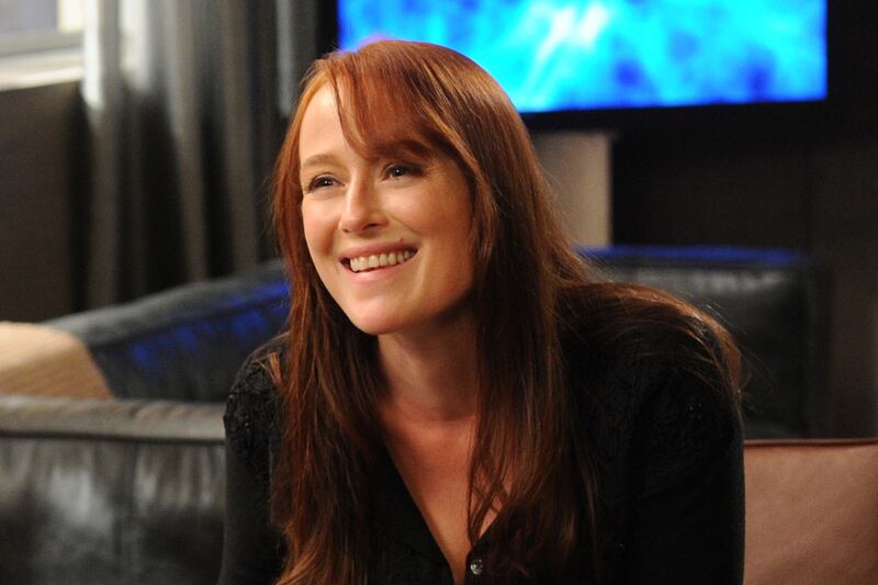 articles/2011/09/22/jennifer-ehle-on-a-gifted-man-game-of-thrones-pride-prejudice-colin-firth/jennifer-ehls-interview-lacob-tease_ye1tzp