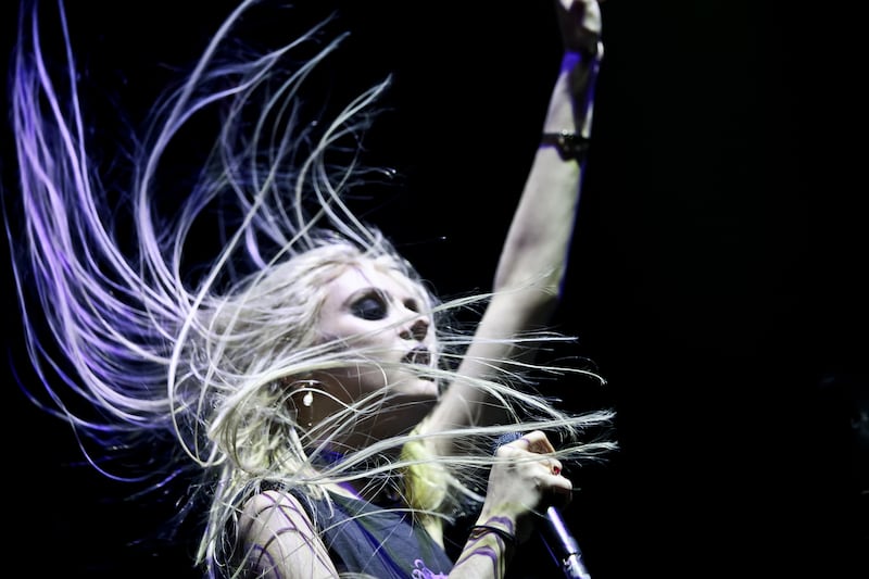 articles/2014/03/18/taylor-momsen-on-female-sexuality-and-her-transformation-from-gossip-girl-to-rock-star/140317-stern-momsen-tease_sqt3qj