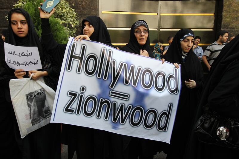 galleries/2012/09/13/middle-east-protests-after-anti-muslim-film-photos/film-violence-13_fohzaz