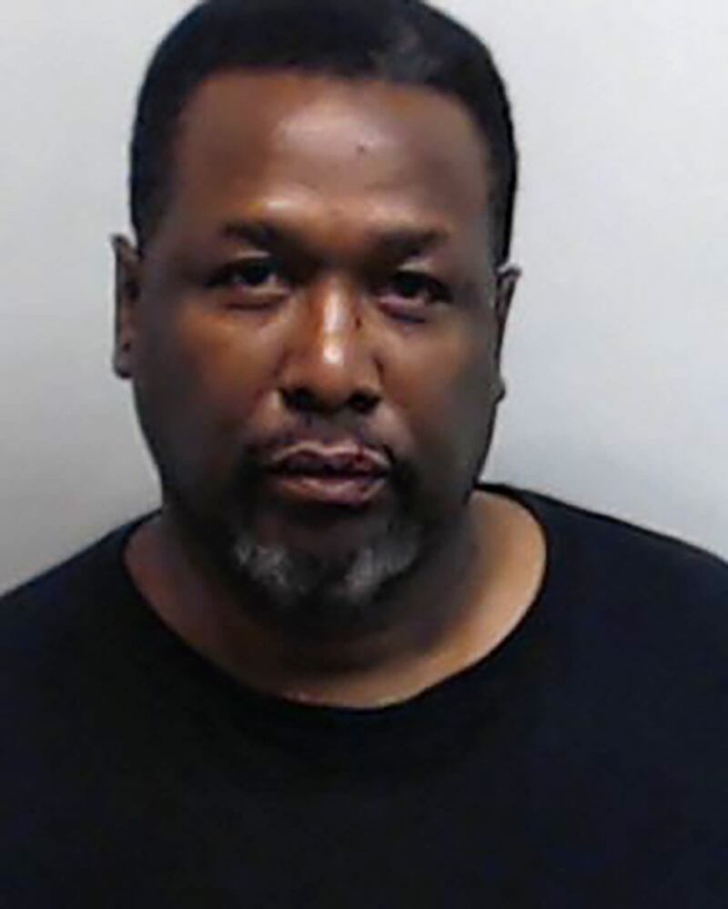 articles/2016/05/15/wendell-pierce-of-the-wire-arrested-after-fight-over-bernie-sanders/160515-taylor-wendell-pierce-embed_ohfu9d