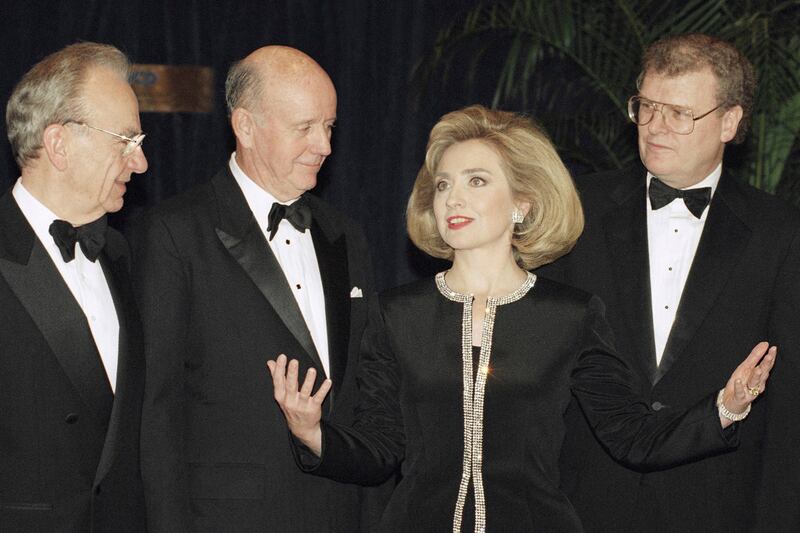 galleries/2012/05/10/hillary-clinton-s-style-evolution-photos/hillary-clinton-style-murdoch-1995_xybfje