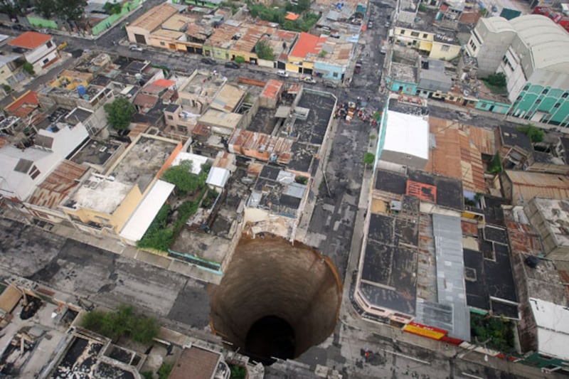 articles/2013/03/02/the-science-of-sinkholes-what-you-should-know/sinkholes-3_cwpaes