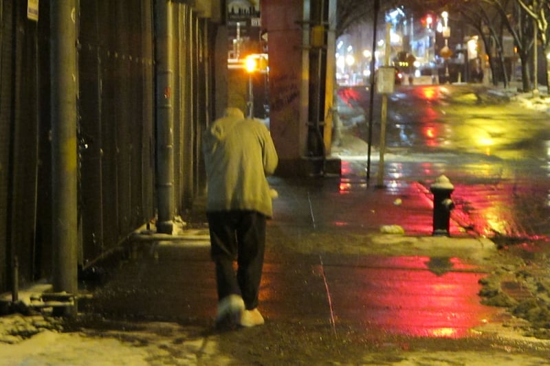 articles/2015/01/27/homeless-for-juno-no-shelter-from-the-storm/150127-siegal-homeless-frank-embed_ybqcbf