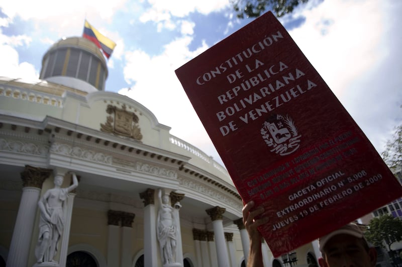 articles/2013/01/20/venezuela-s-constitutional-mess/130119-venezuela-constitution_sitq7x