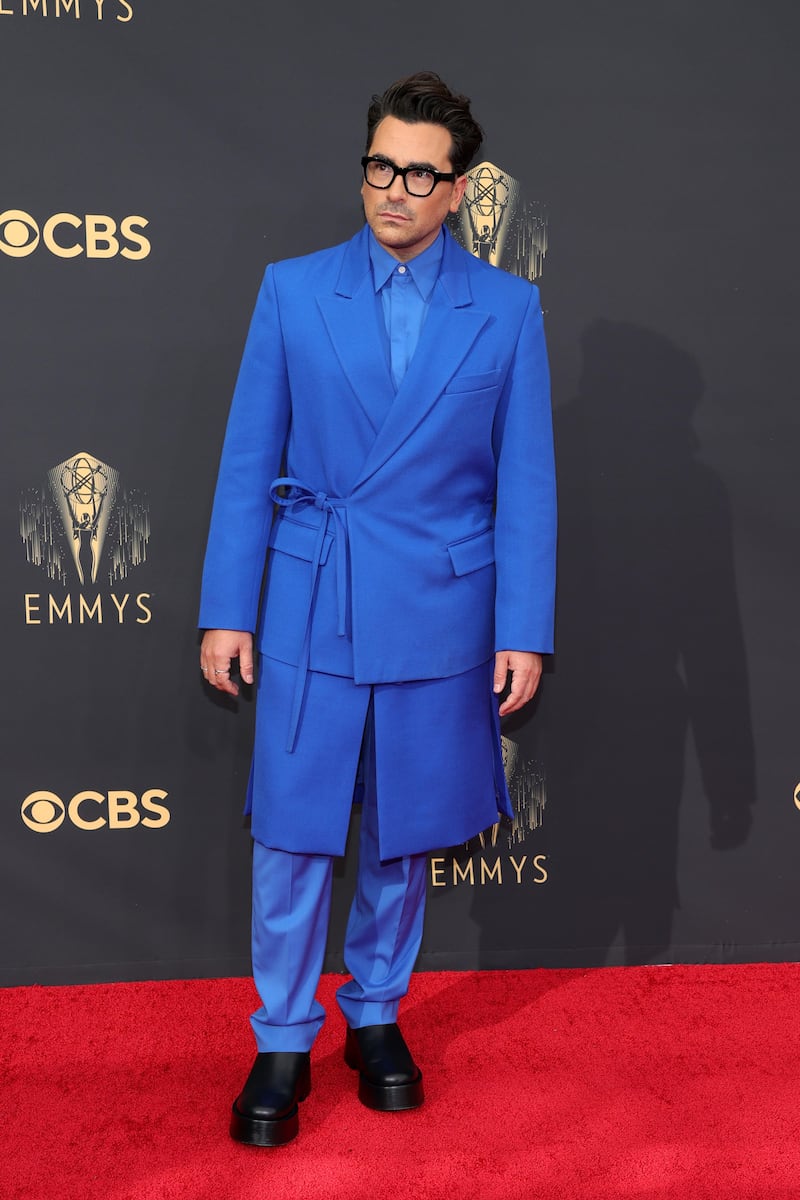 210919-emmys-daniel-levy_nmnu8h