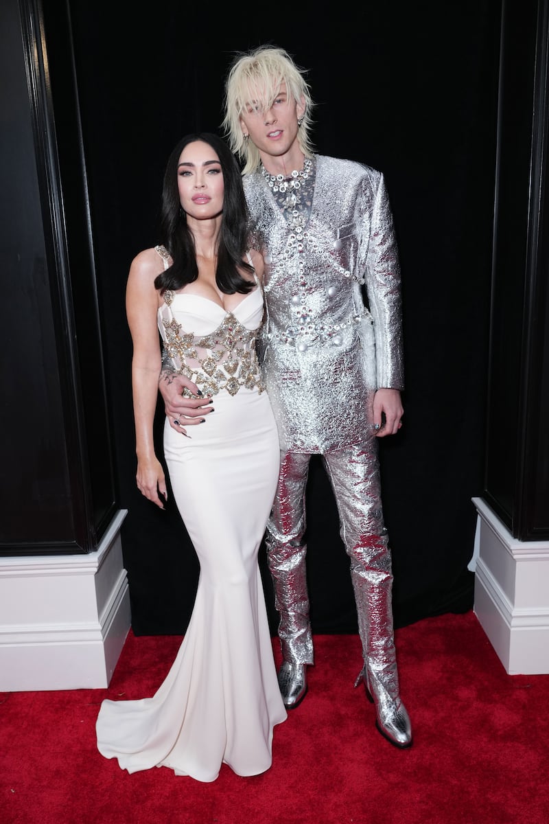 230205-grammys-red-carpet-mgk_pblt8c