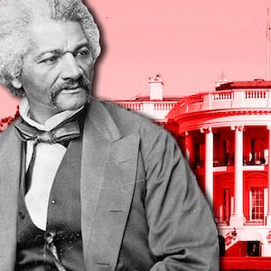 articles/2017/01/01/the-time-that-abraham-lincoln-s-white-house-tried-to-throw-out-frederick-douglass/161231-hamm-frederick-douglass-lincoln-white-house-tease_dn72jx