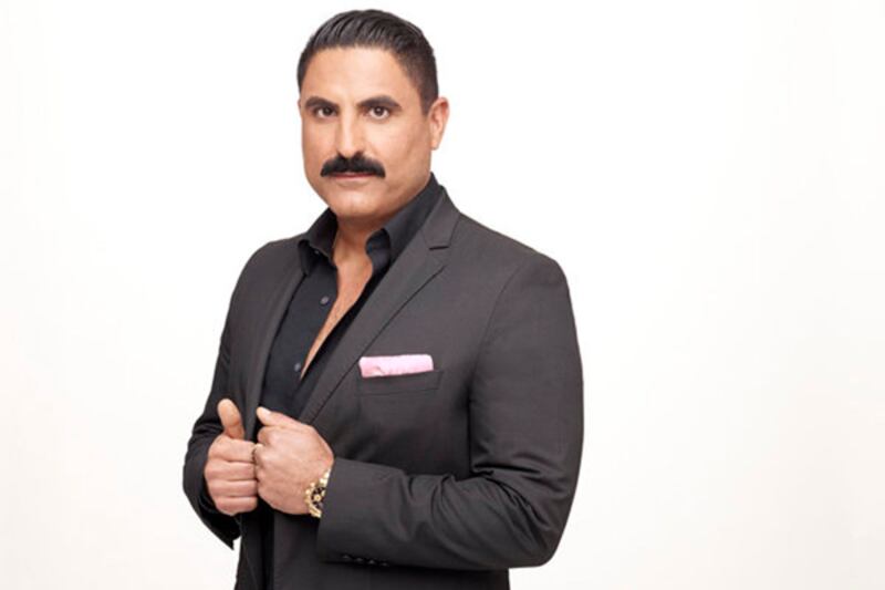 articles/2012/03/26/shahs-of-sunset-star-reza-farahan-on-being-a-gay-iranian/reza-shahs-of-sunset-setoodeh_oiausa