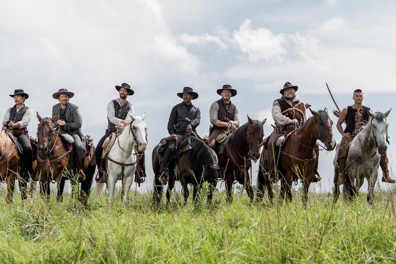 articles/2016/09/08/the-magnificent-seven-how-denzel-washington-s-explosive-pop-western-defies-america-s-racist-past/160908-yamato-magnificent-seven2-embed_nzhh1y